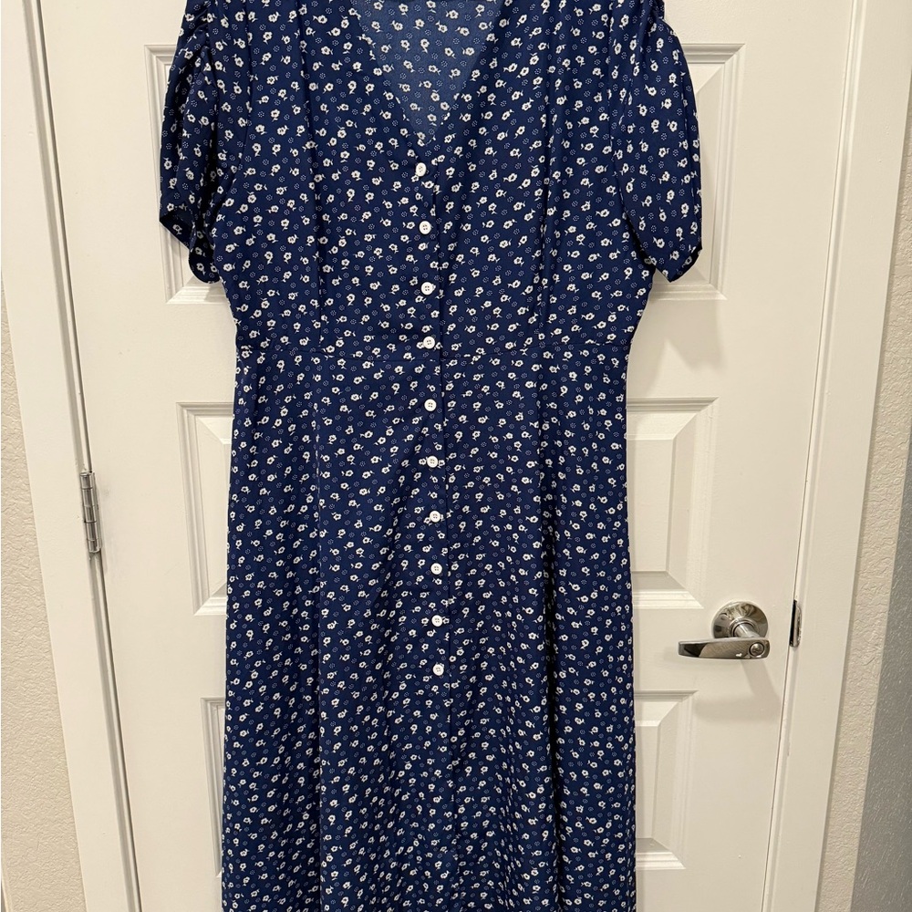 Elegant Blue Floral Dress